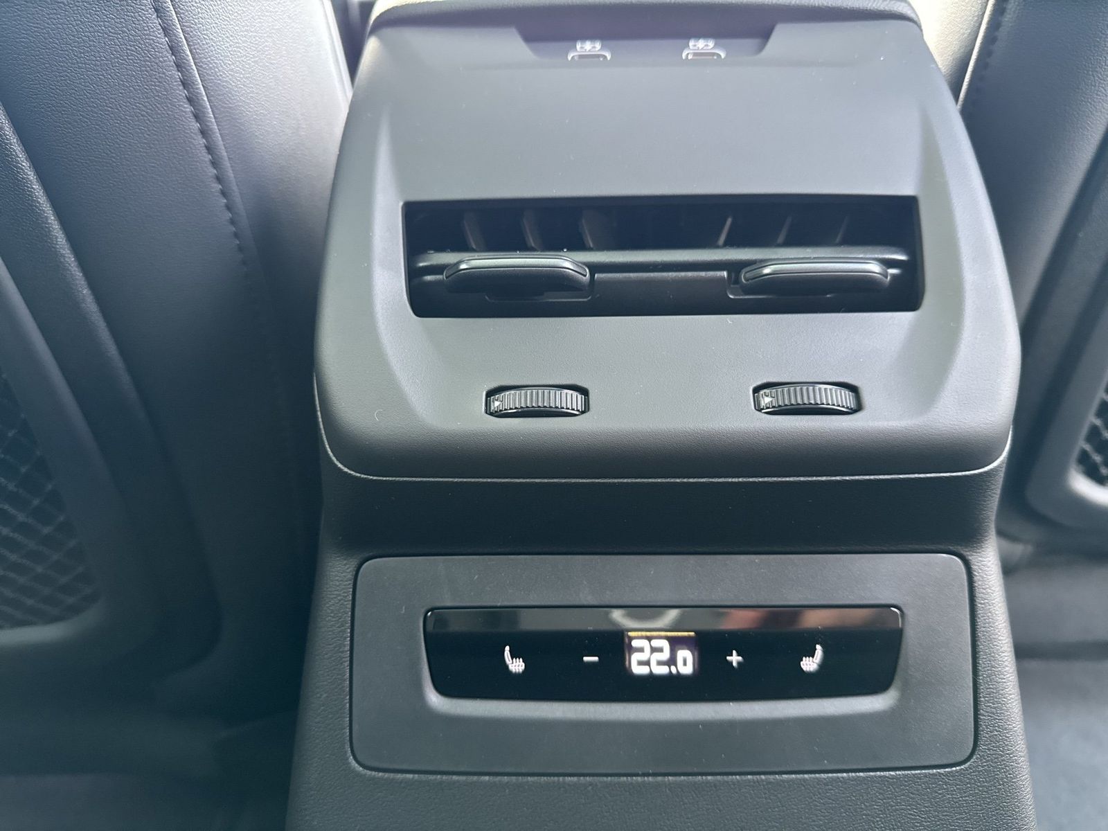 Fahrzeugabbildung Audi A5 Avant e-hybrid quattro 270 kW S tronic Matrix