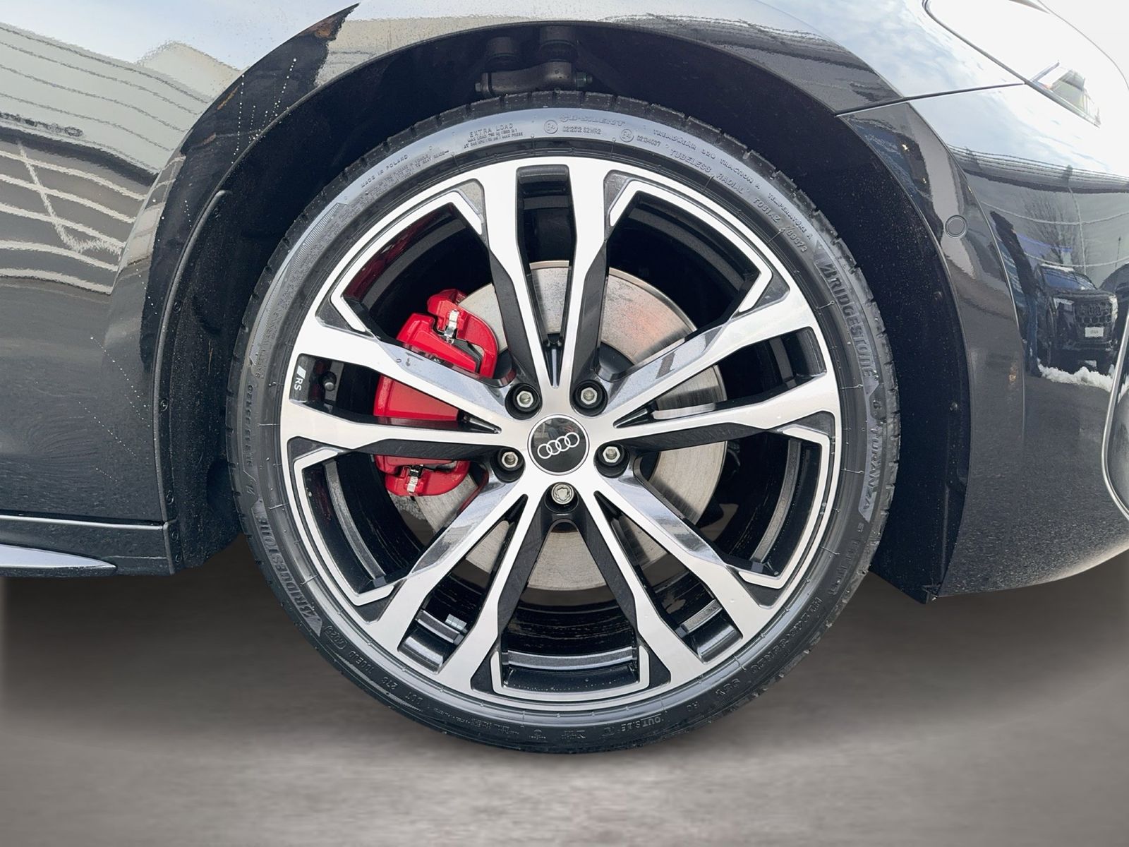 Fahrzeugabbildung Audi A5 Avant e-hybrid quattro 270 kW S tronic Matrix