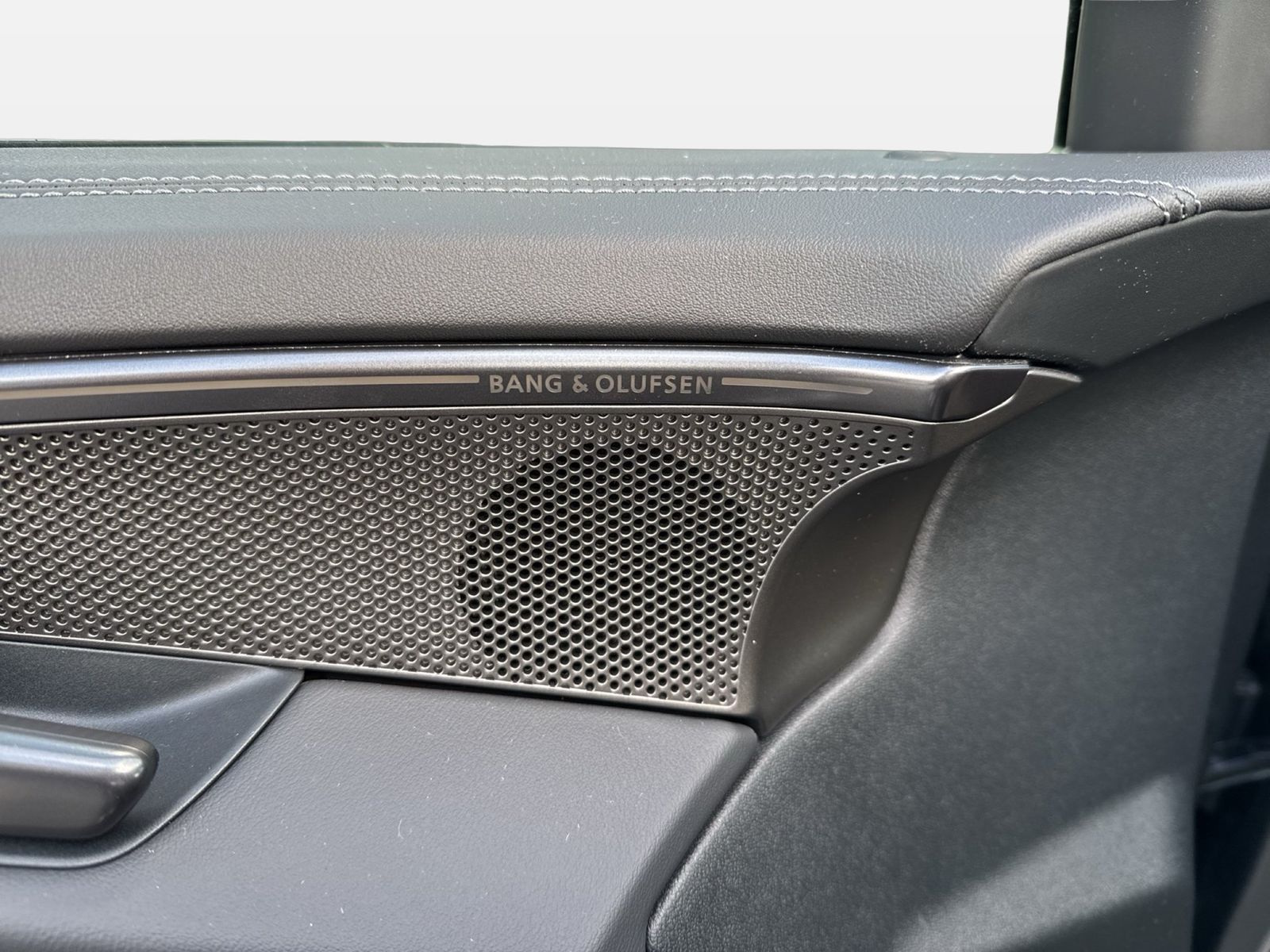 Fahrzeugabbildung Audi A6 Avant edition one e-hybrid quattro 270 kW