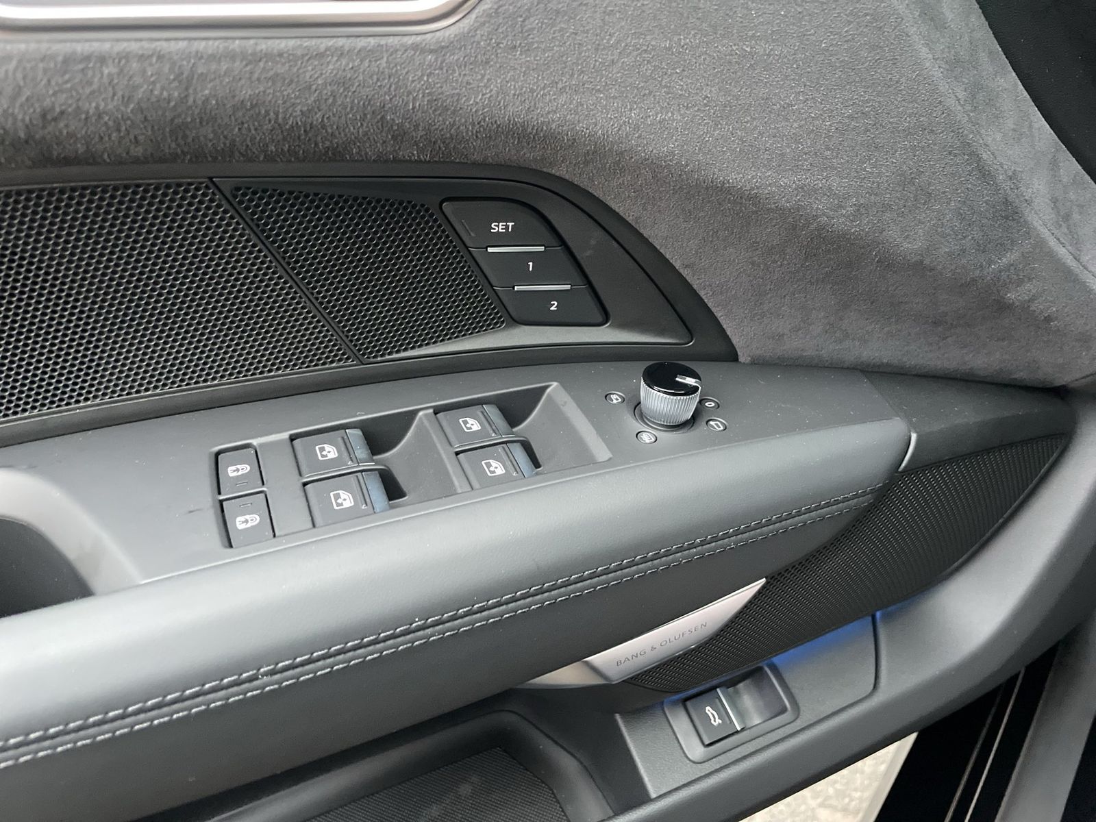 Fahrzeugabbildung Audi e-tron GT quattro 370 kW Matrix|B&O|HUD|Luft|ACC