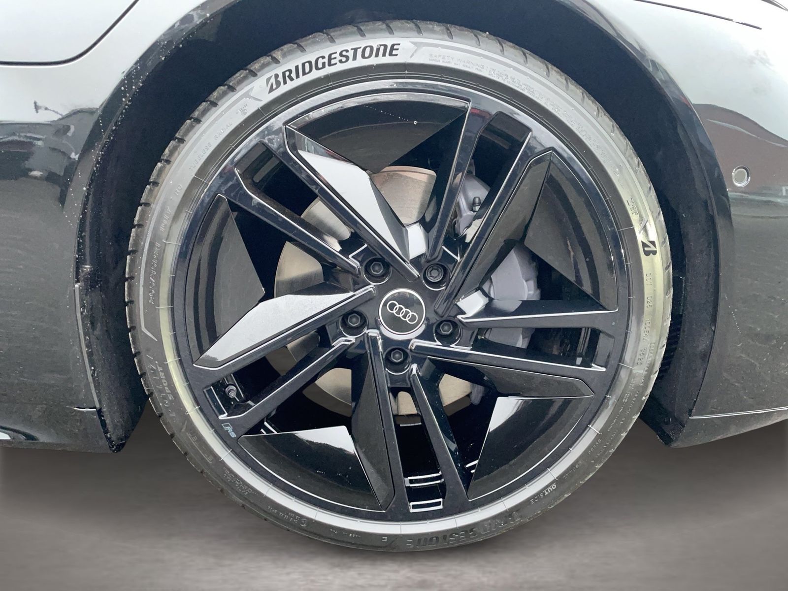 Fahrzeugabbildung Audi e-tron GT quattro 370 kW Matrix|B&O|HUD|Luft|ACC