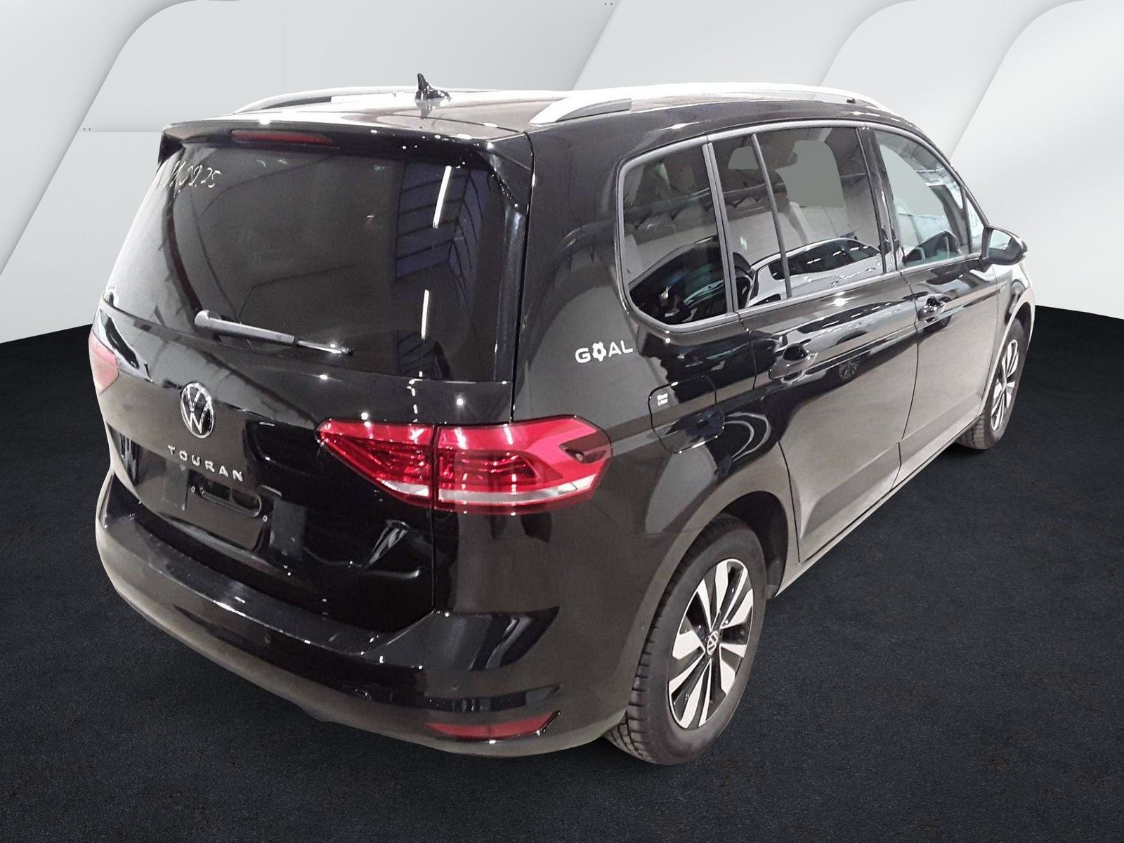 Fahrzeugabbildung Volkswagen Touran Comfortline BMT 2026 LED FLA 3xKlima