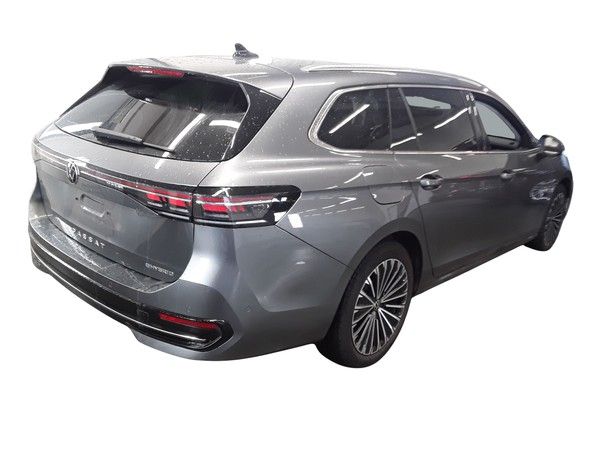 Fahrzeugabbildung Volkswagen Passat Variant 1.5 TSI eHybrid IQ.Light|Matrix
