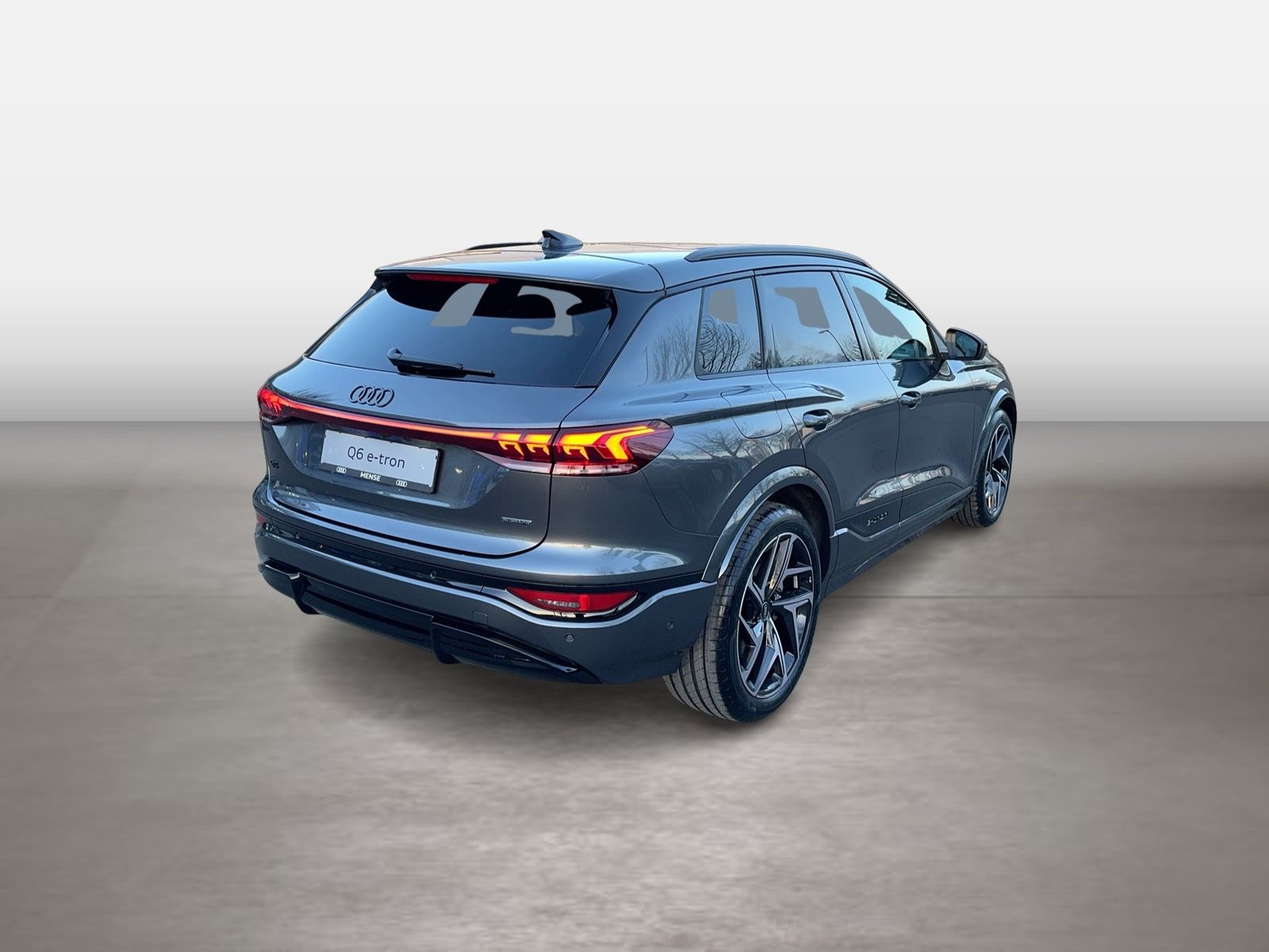 Fahrzeugabbildung Audi Q6 SUV e-tron quattro 285 kW B&O|AHK|HUD|Luft