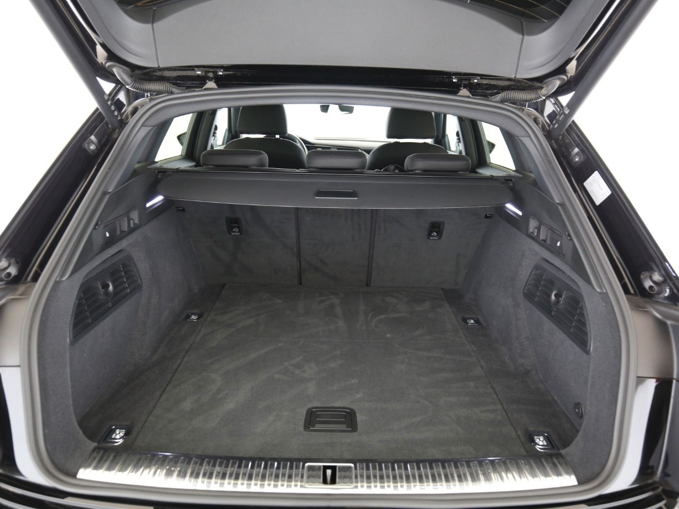 Fahrzeugabbildung Audi e-tron 50 quattro