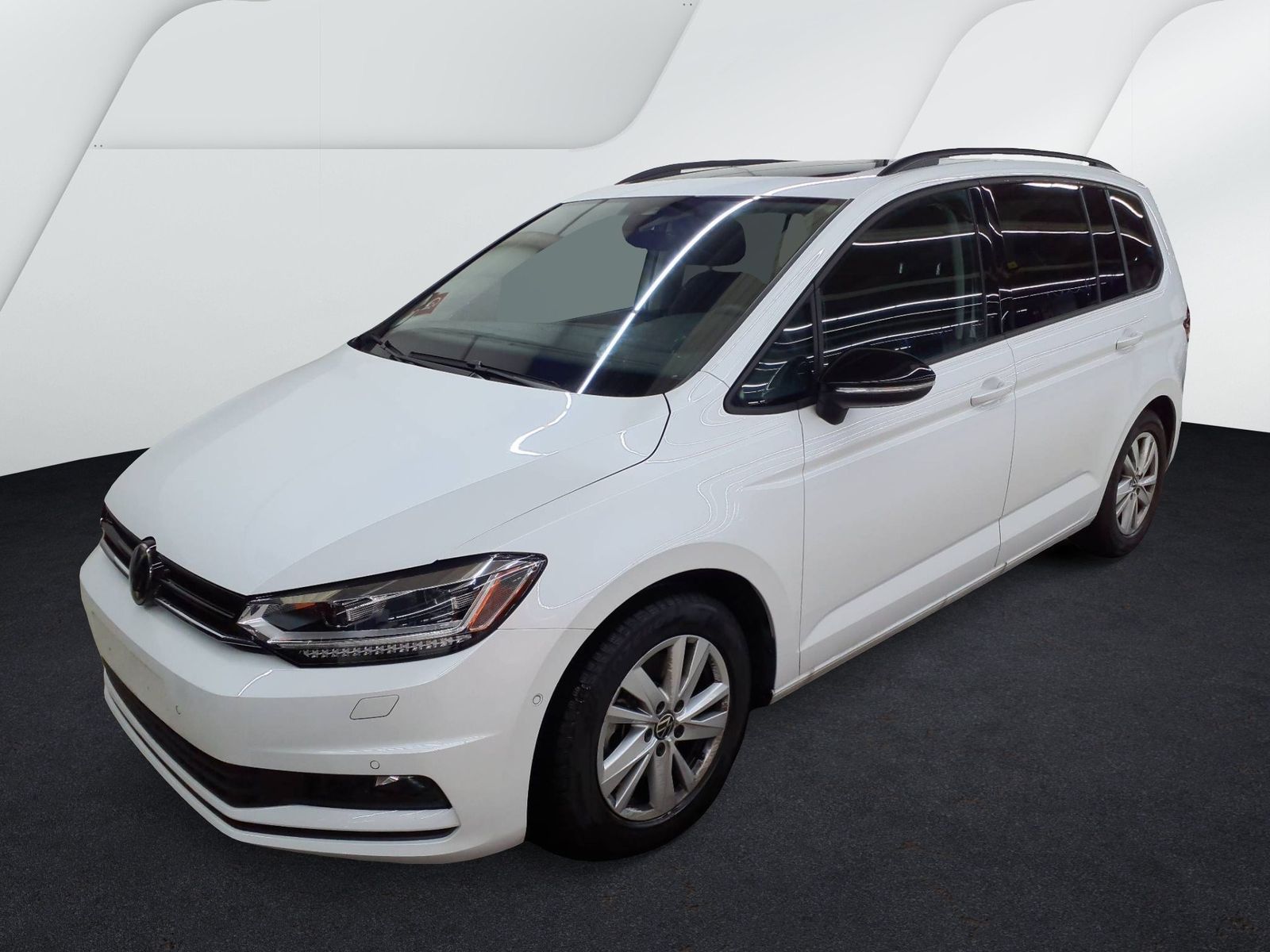 Fahrzeugabbildung Volkswagen Touran 1.5 TSI DSG Highline CarPlay|AHK|Pano|SD