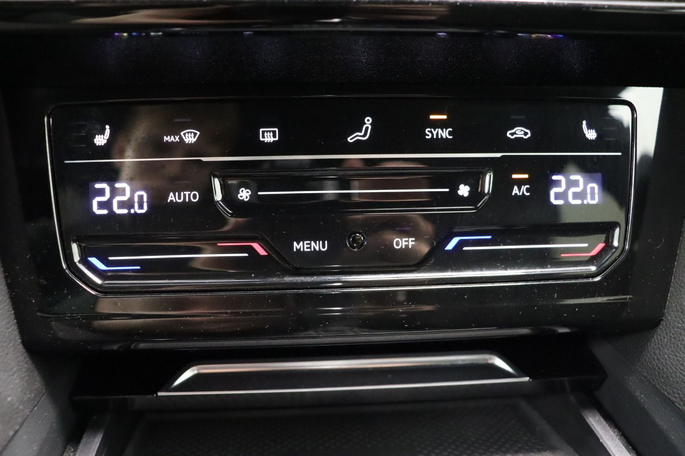 Fahrzeugabbildung Volkswagen Arteon Shooting Brake 2.0 TDI 4Motion DSG R-Line