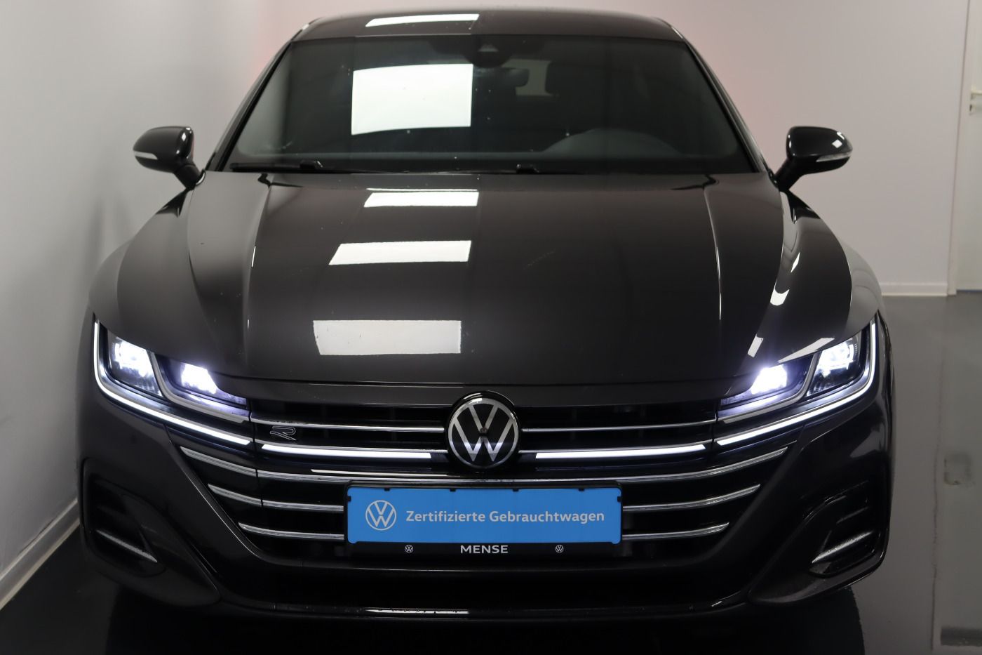 Fahrzeugabbildung Volkswagen Arteon Shooting Brake 2.0 TDI 4Motion DSG R-Line