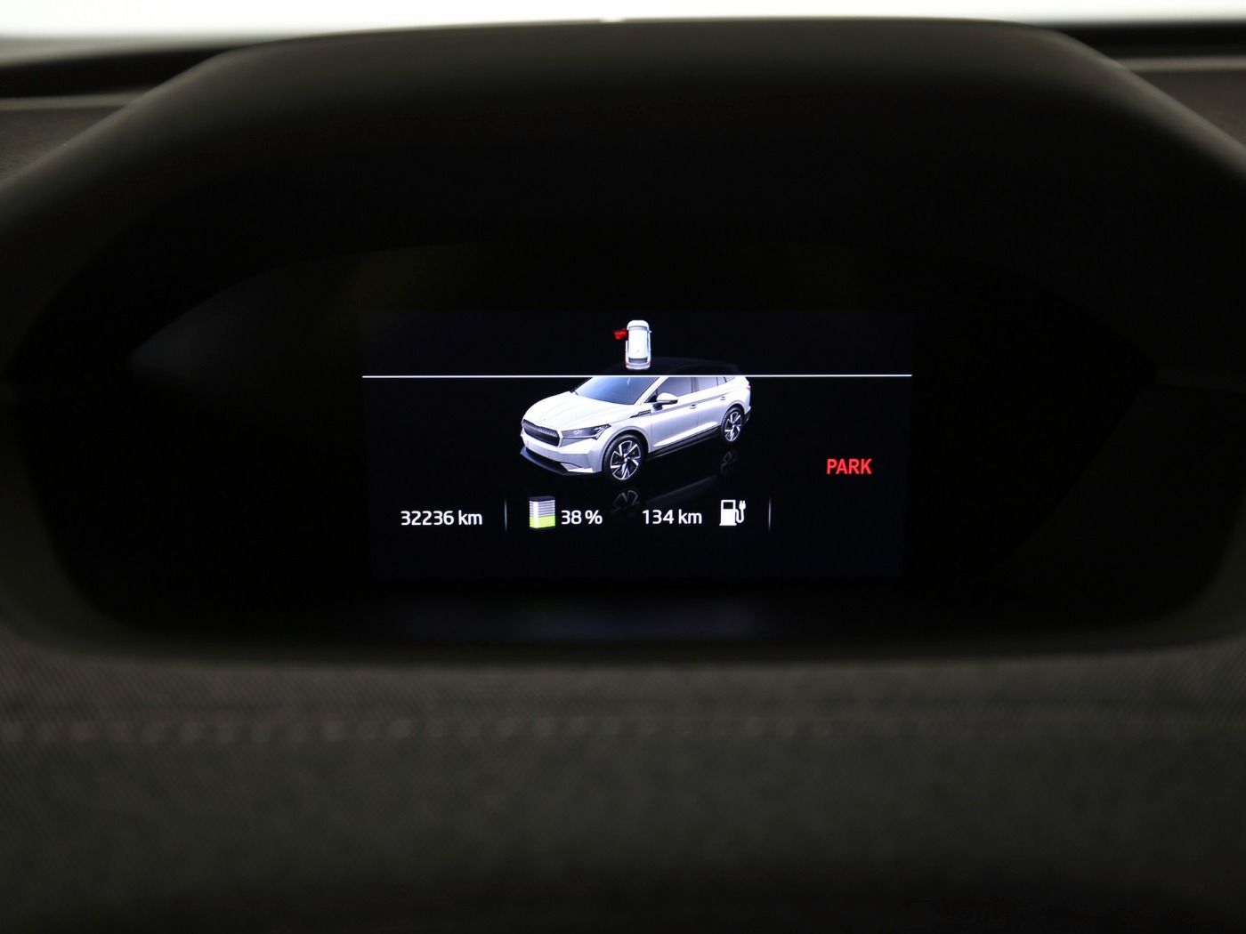 Fahrzeugabbildung SKODA Enyaq 60 Loft AHK|ACC|LED|Navi|VirtualCP|KeyLess