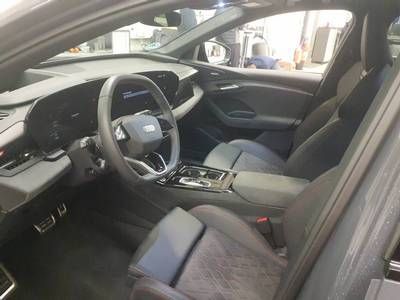 Fahrzeugabbildung Audi Q6 e-tron performance 225 kW S-Line TechPro|AHK