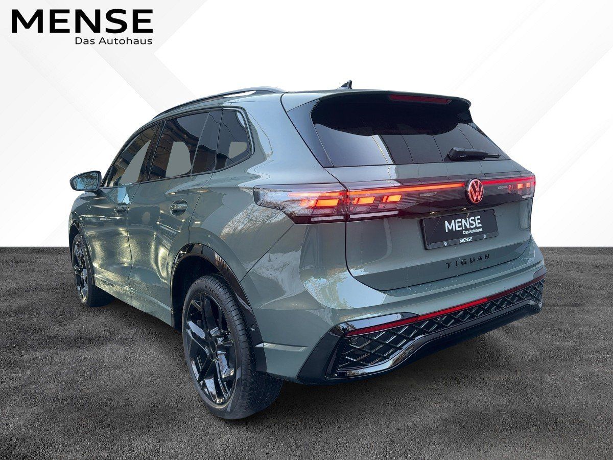 Fahrzeugabbildung Volkswagen Tiguan TDI 4M R-Line AHK Leder Pano Standhzg Nav