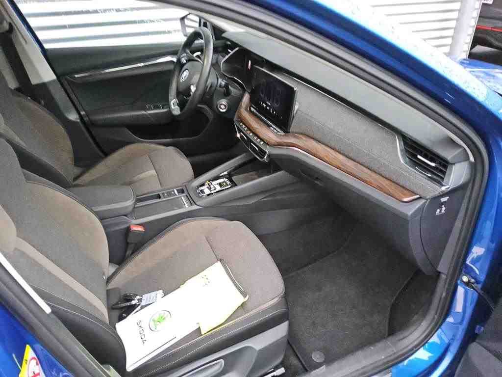 Fahrzeugabbildung SKODA Octavia Combi 2.0 TDI Scout AHK|HUD|Standhzg|ACC