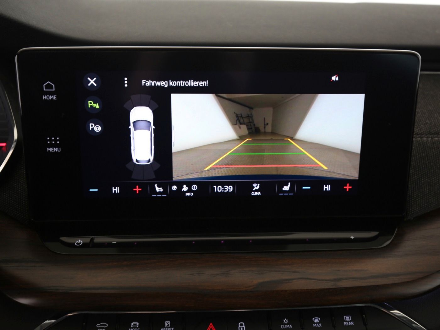 Fahrzeugabbildung SKODA Octavia Combi 2.0 TDI Scout AHK|HUD|Standhzg|ACC