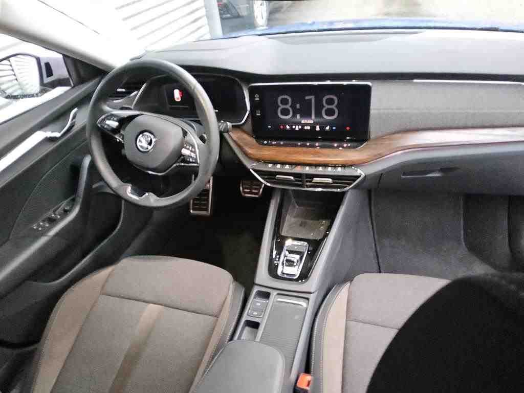 Fahrzeugabbildung SKODA Octavia Combi 2.0 TDI Scout AHK|HUD|Standhzg|ACC