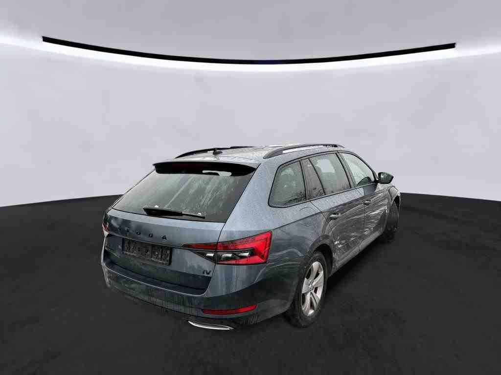 Fahrzeugabbildung SKODA Superb Combi 1.4 TSI Sportline iV AHK|4xSHZG|ACC