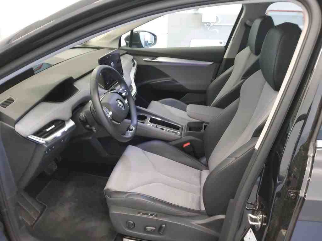 Fahrzeugabbildung SKODA Enyaq x 80x Loft AHK|HUD|4xSHZG|ACC|LED|Navi|PDC