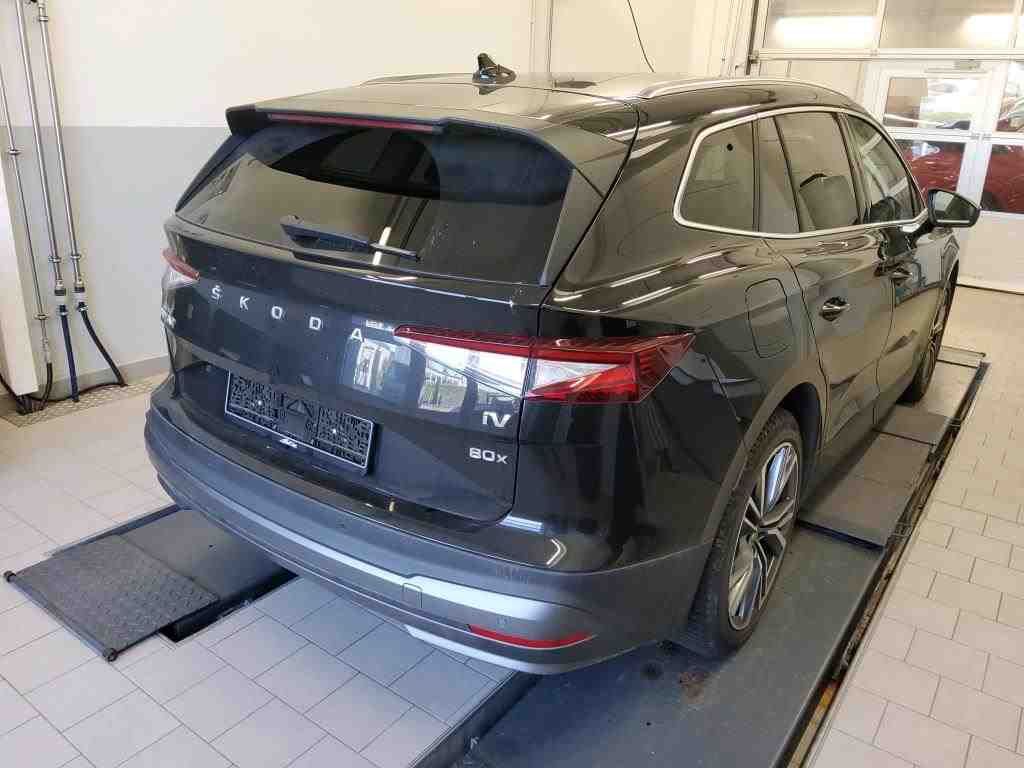 Fahrzeugabbildung SKODA Enyaq x 80x Loft AHK|HUD|4xSHZG|ACC|LED|Navi|PDC