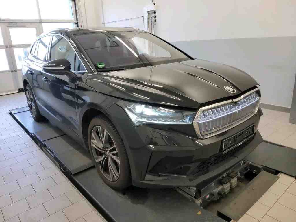 Fahrzeugabbildung SKODA Enyaq x 80x Loft AHK|HUD|4xSHZG|ACC|LED|Navi|PDC