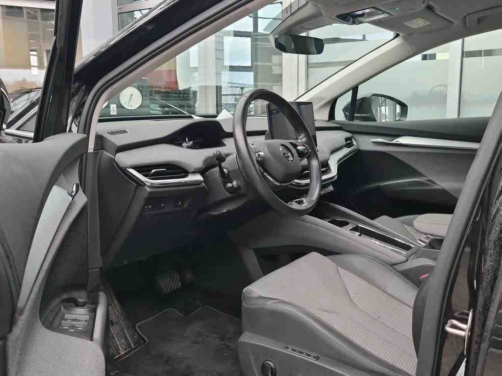 Fahrzeugabbildung SKODA Enyaq 80 Loft AHK|ACC|LED|Navi|VirtualCP|Kamera