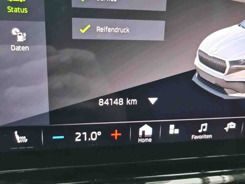 Fahrzeugabbildung SKODA Enyaq 80 Loft AHK|ACC|LED|Navi|VirtualCP|Kamera