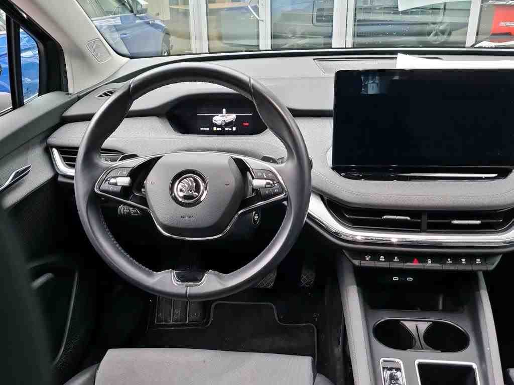 Fahrzeugabbildung SKODA Enyaq 80 Loft AHK|ACC|LED|Navi|VirtualCP|Kamera