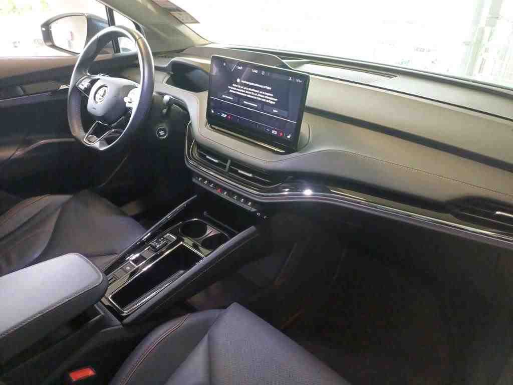 Fahrzeugabbildung SKODA Enyaq 80 Suite HUD|4xSHZG|ACC|LED|Massage|Navi
