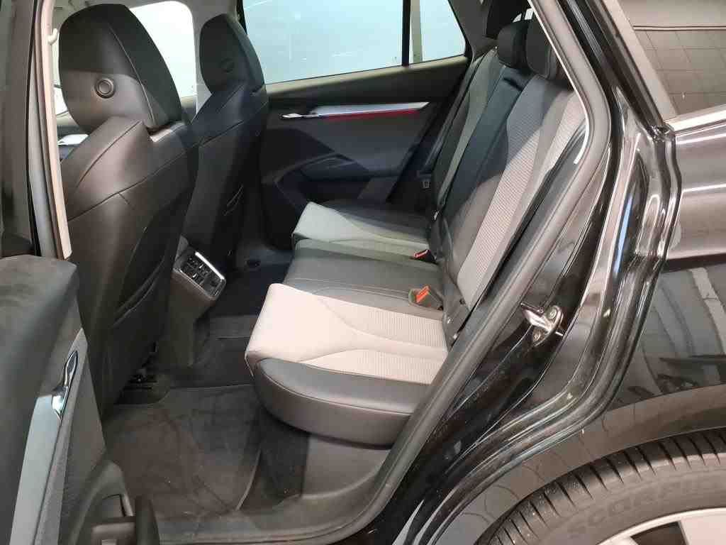 Fahrzeugabbildung SKODA Enyaq 80 Loft ACC|LED|Navi|VirtualCP|Akustikglas