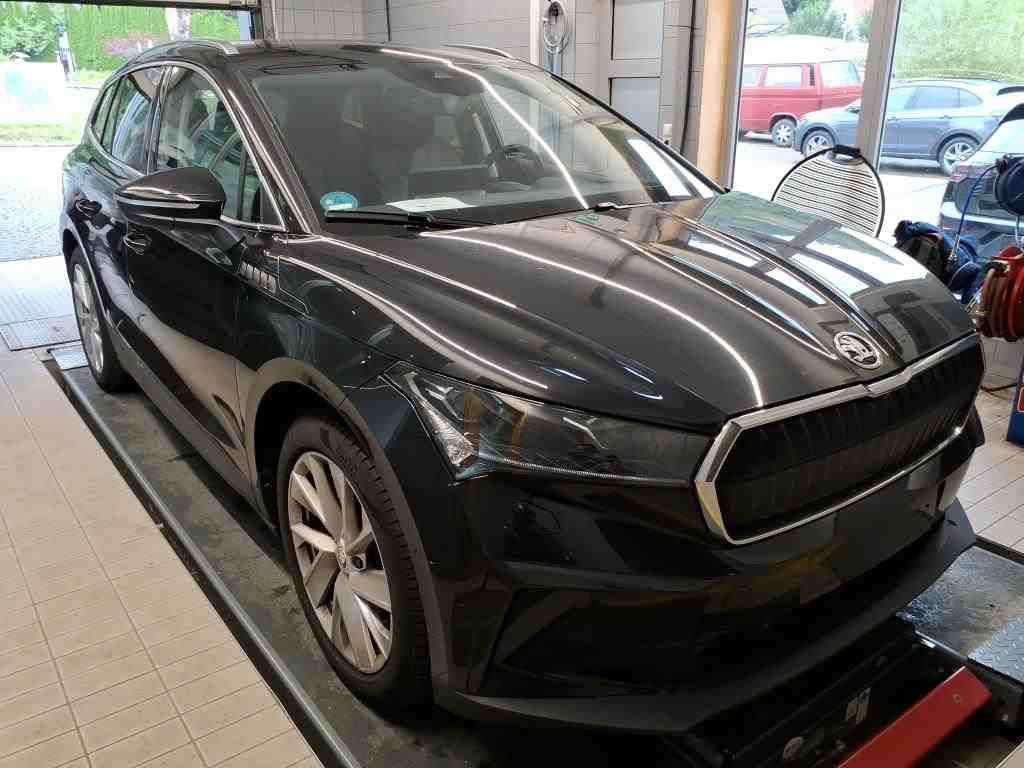 Fahrzeugabbildung SKODA Enyaq 80 Loft ACC|LED|Navi|VirtualCP|Akustikglas