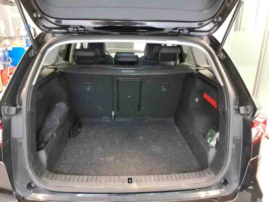 Fahrzeugabbildung SKODA Enyaq 80 Loft ACC|LED|Navi|VirtualCP|Akustikglas