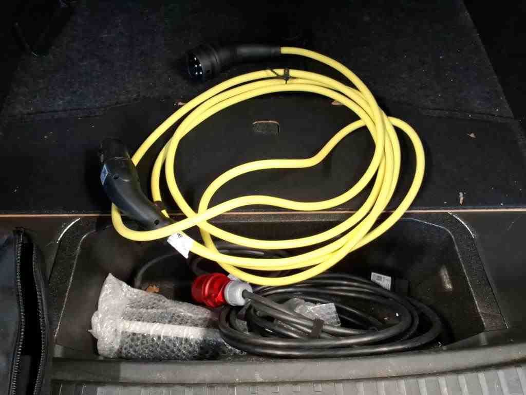 Fahrzeugabbildung SKODA Enyaq 80 Loft ACC|LED|Navi|VirtualCP|Akustikglas