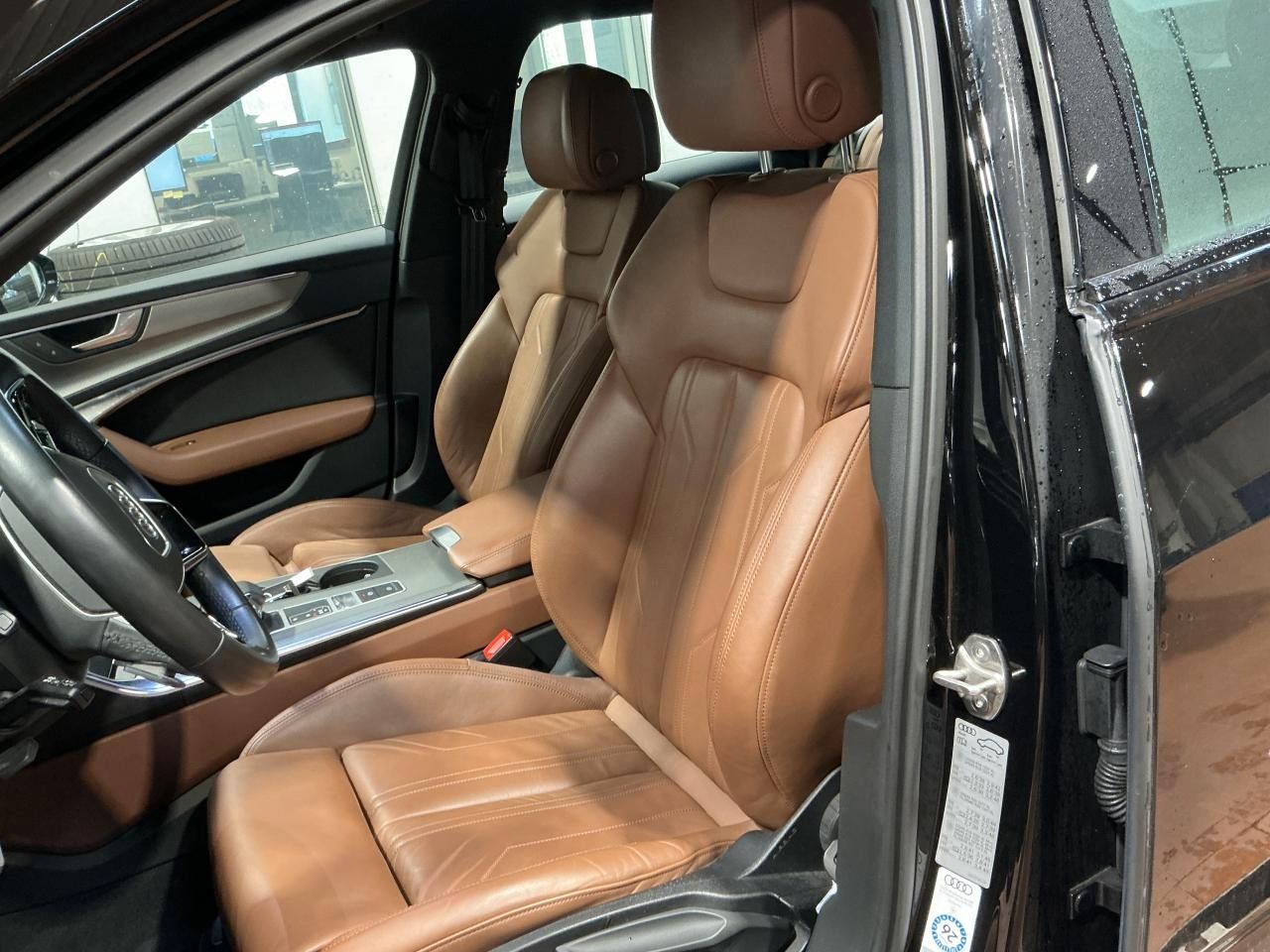 Fahrzeugabbildung Audi A6 Avant 50 TFSIe quattro tiptronic Sport Matrix