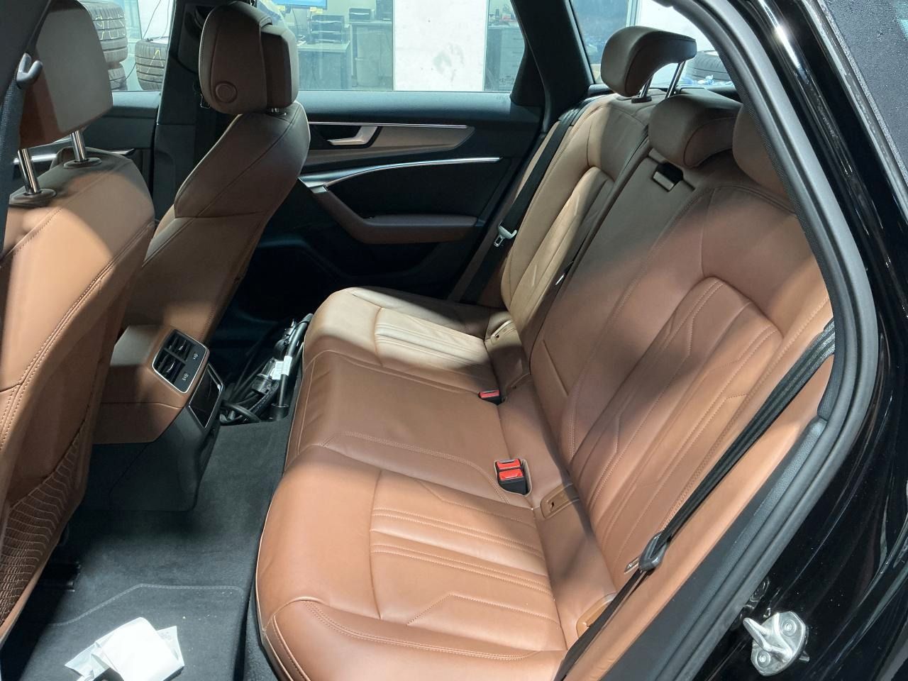 Fahrzeugabbildung Audi A6 Avant 50 TFSIe quattro tiptronic Sport Matrix