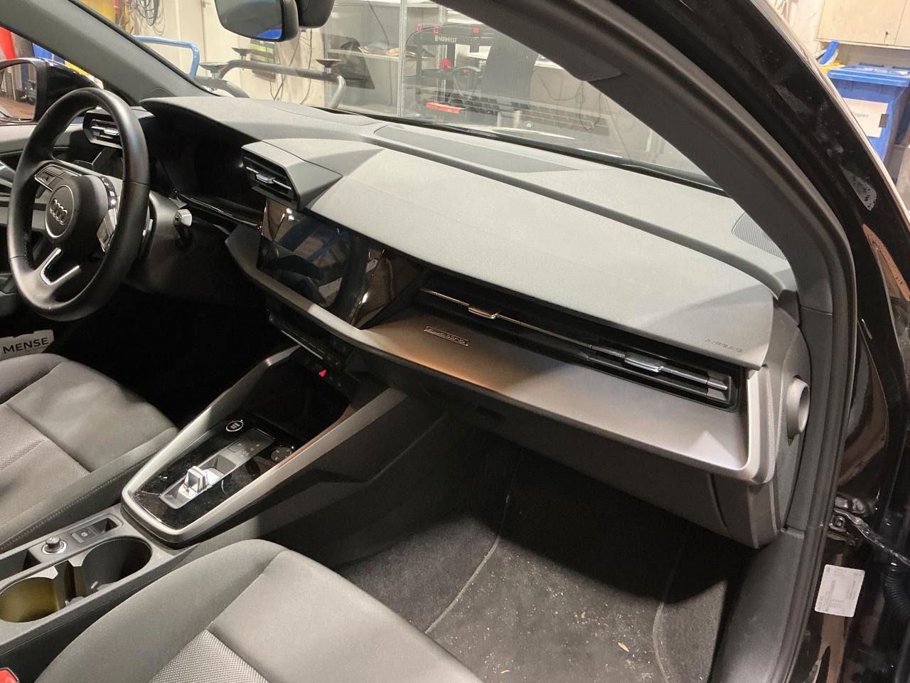 Fahrzeugabbildung Audi A3 Limousine 40 TDI quattro S tronic HUD|ACC|PDC