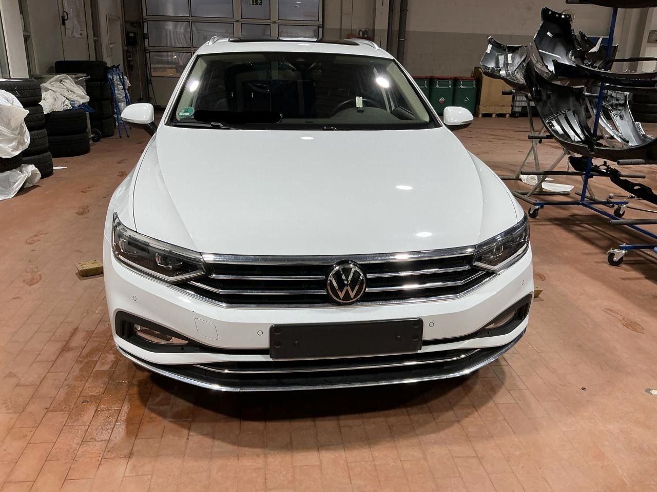 Fahrzeug autohaus mense Fahrzeugabbildung Volkswagen Passat Variant 2.0 TDI DSG Elegance IQ.Light|AHK