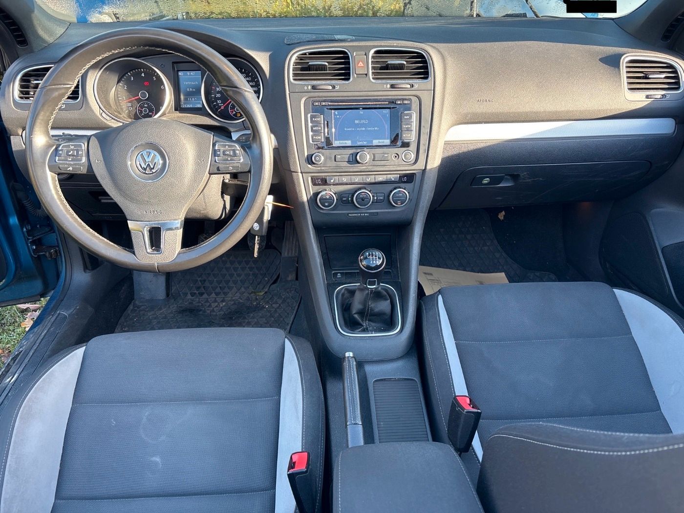 Fahrzeugabbildung Volkswagen Golf VI Cabriolet 1.2 TSI Navi|KlimaA|PDC|SHZG