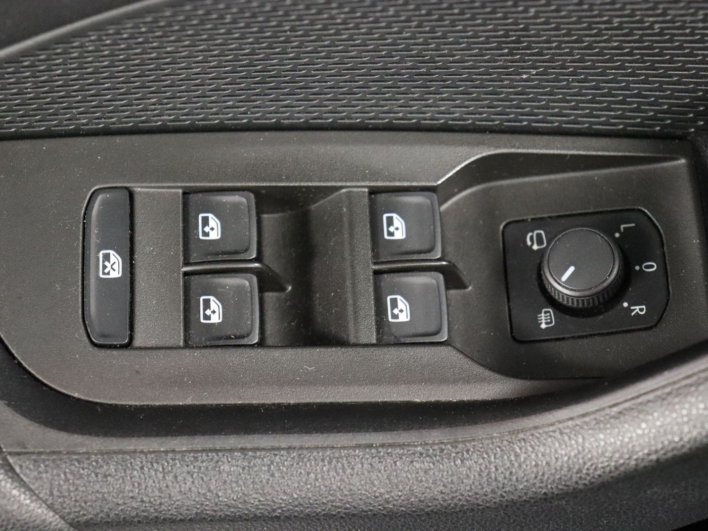 Fahrzeugabbildung SKODA Octavia Combi 2.0 TDI DSG Ambition