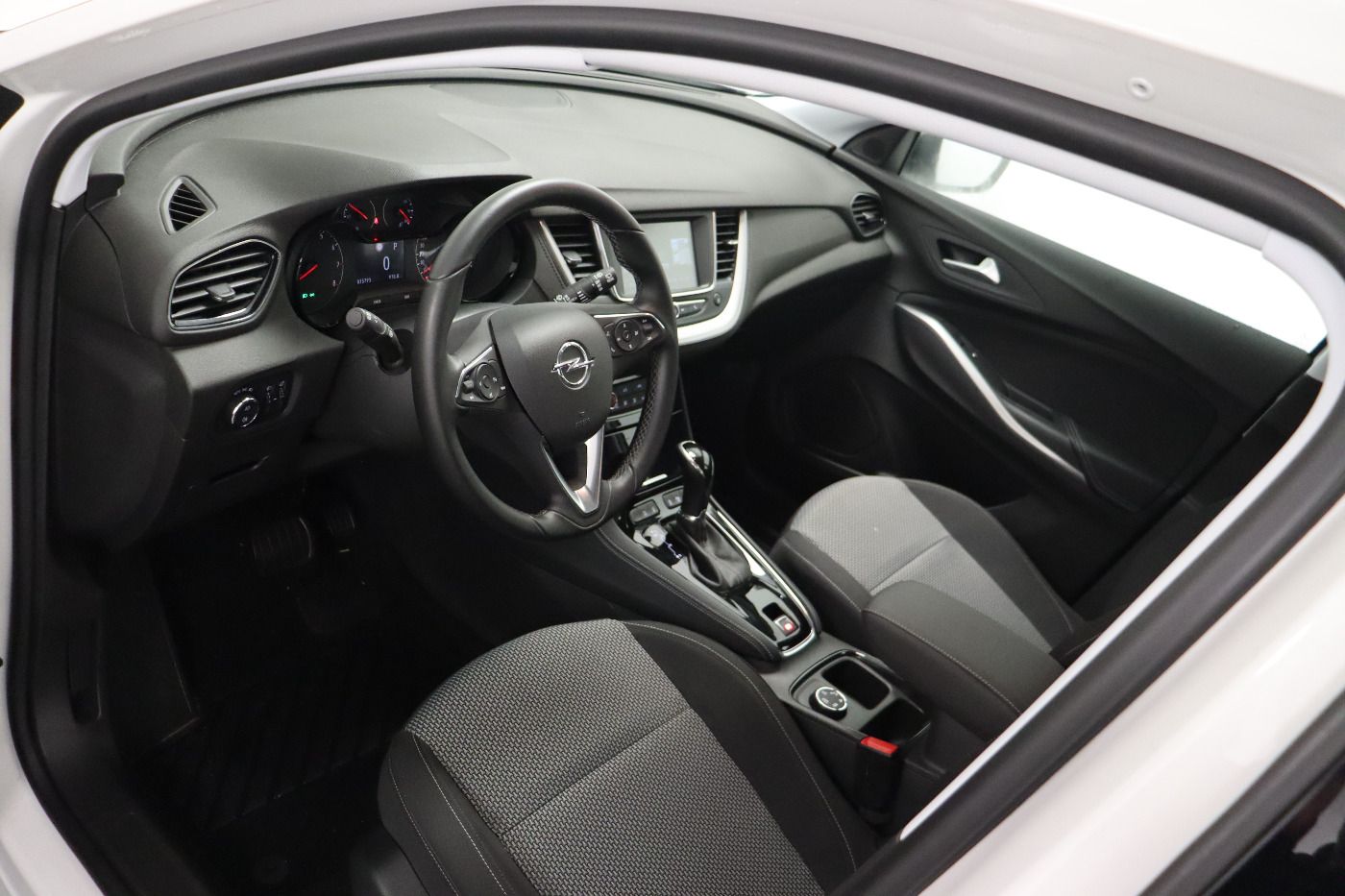 Fahrzeugabbildung Opel Grandland 1.0 Turbo Automatik Edition DynLicht