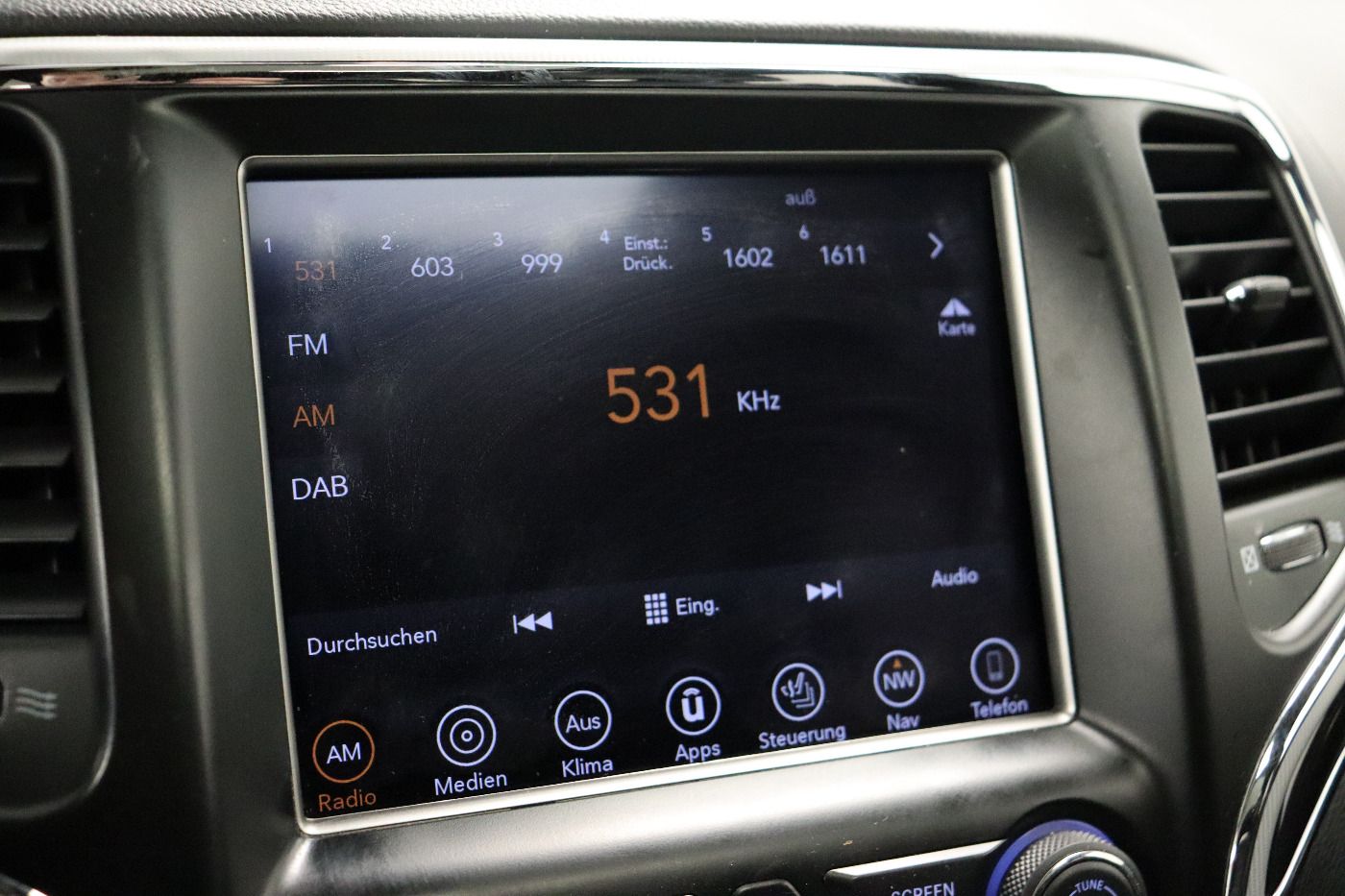 Fahrzeugabbildung Jeep Grand Cherokee 3.0 CRD Automatik Overland AHK|Lu