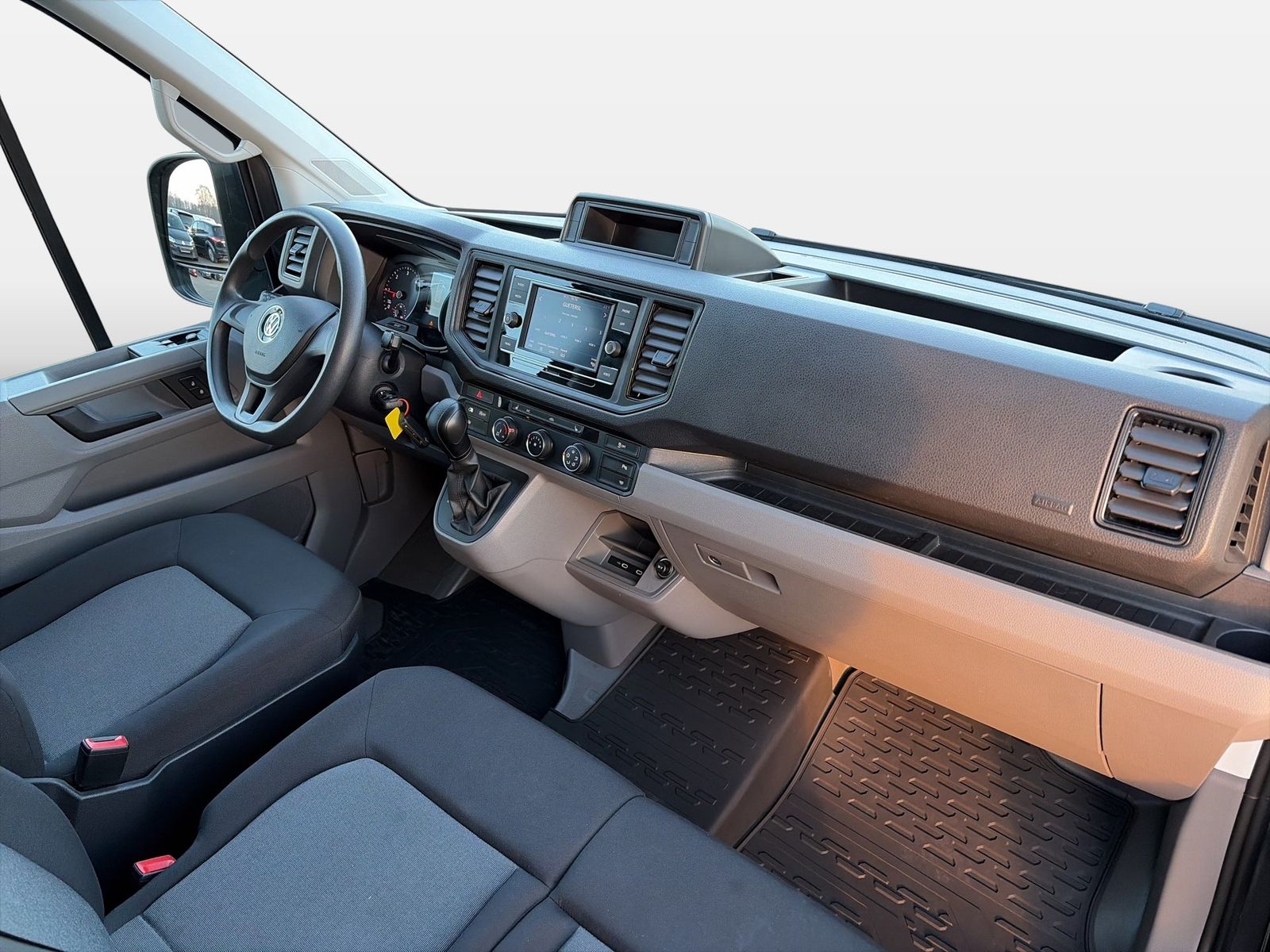 Fahrzeugabbildung Volkswagen Crafter 2.0 TDI Kasten FWD 35 mittellang Hochdac