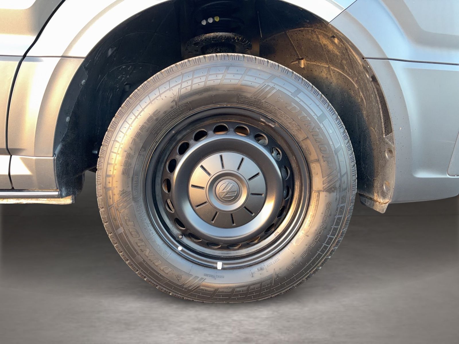 Fahrzeugabbildung Volkswagen Crafter 2.0 TDI Kasten FWD 35 mittellang Hochdac