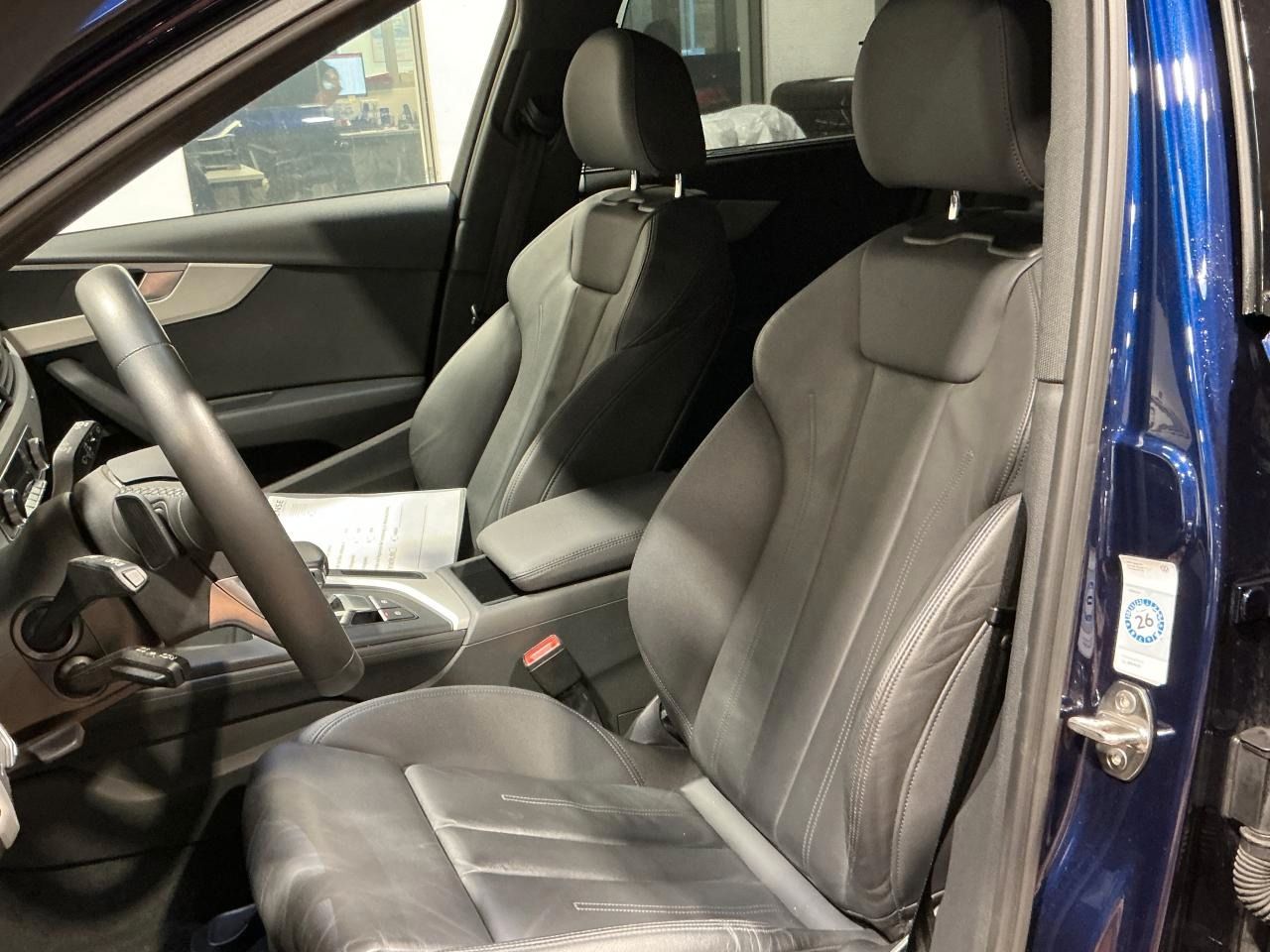 Fahrzeugabbildung Audi A4 Avant 40 TDI quattro S tronic Advanced Matrix