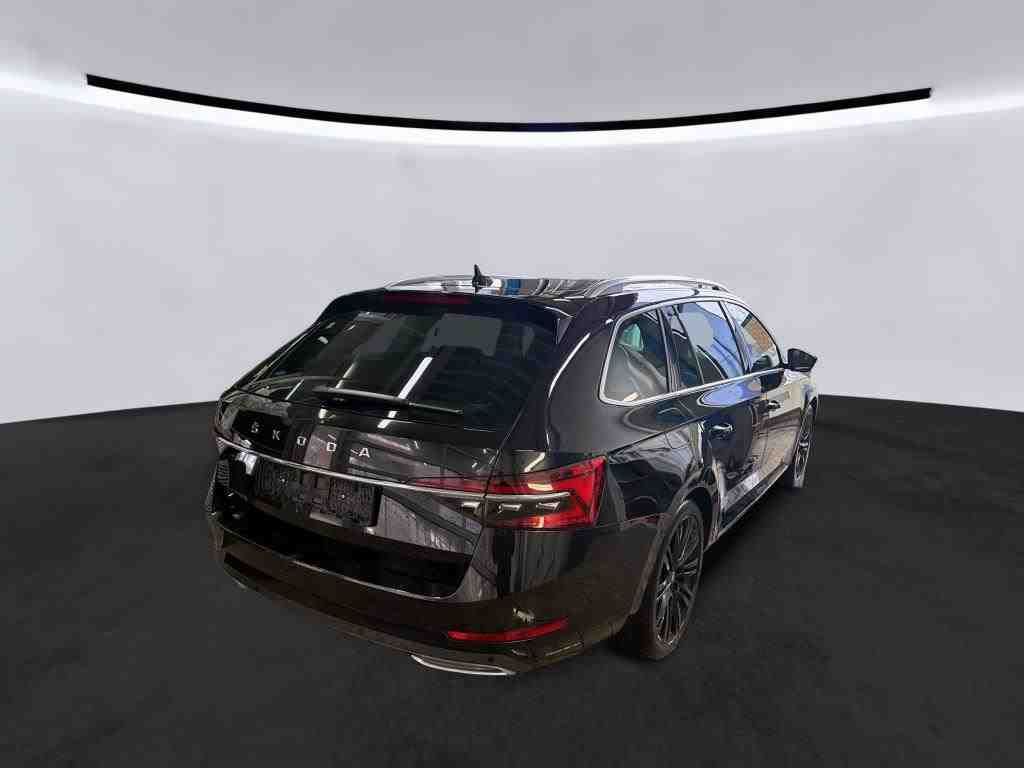 Fahrzeugabbildung SKODA Superb Combi 2.0 TDI L&K Pano|SD|Standhzg|ACC