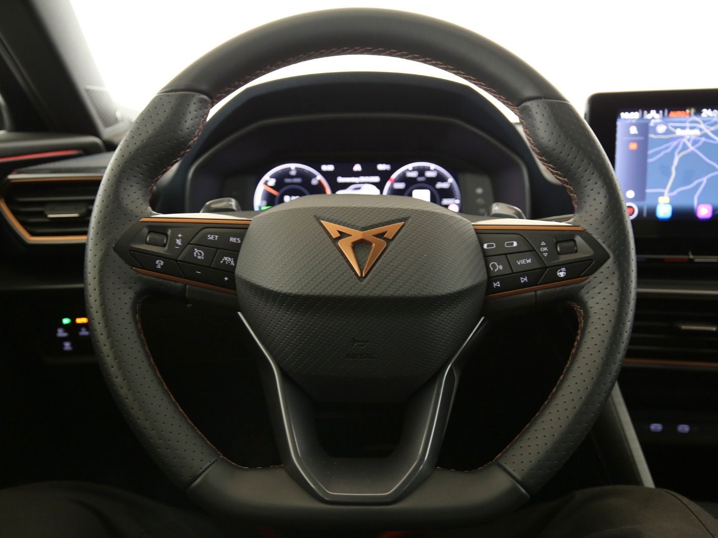 Fahrzeug autohaus mense Fahrzeugabbildung CUPRA Formentor 1.4 Matrix|Pano|SD|ACC|LED|Navi|KlimaA