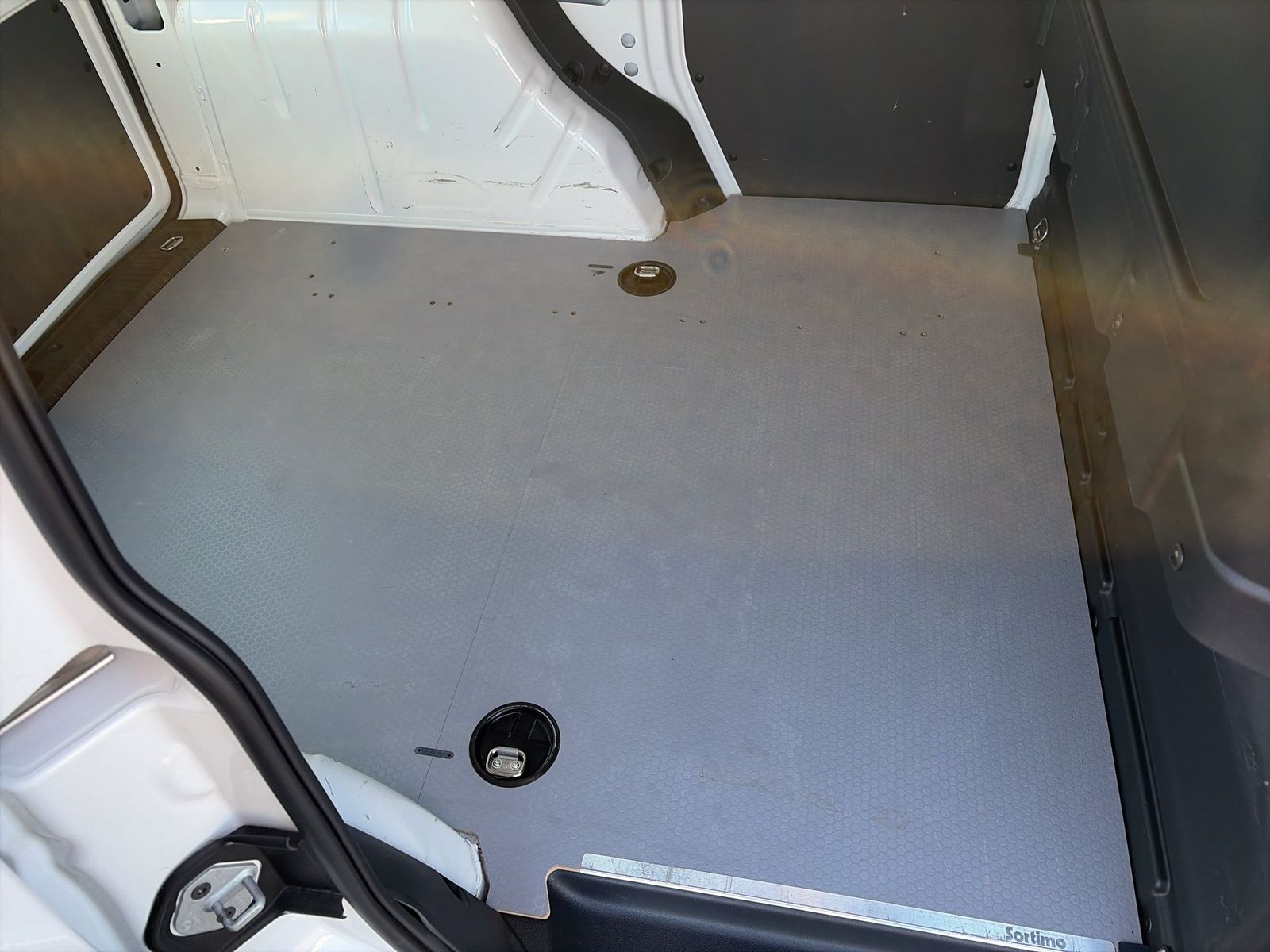 Fahrzeugabbildung Volkswagen Caddy 2.0 TDI Cargo CarPlay