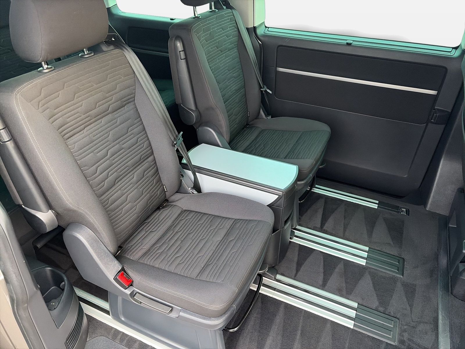 Fahrzeugabbildung Volkswagen T6.1 Multivan Transporter 2.0 TDI 4Motion 4MOTIO