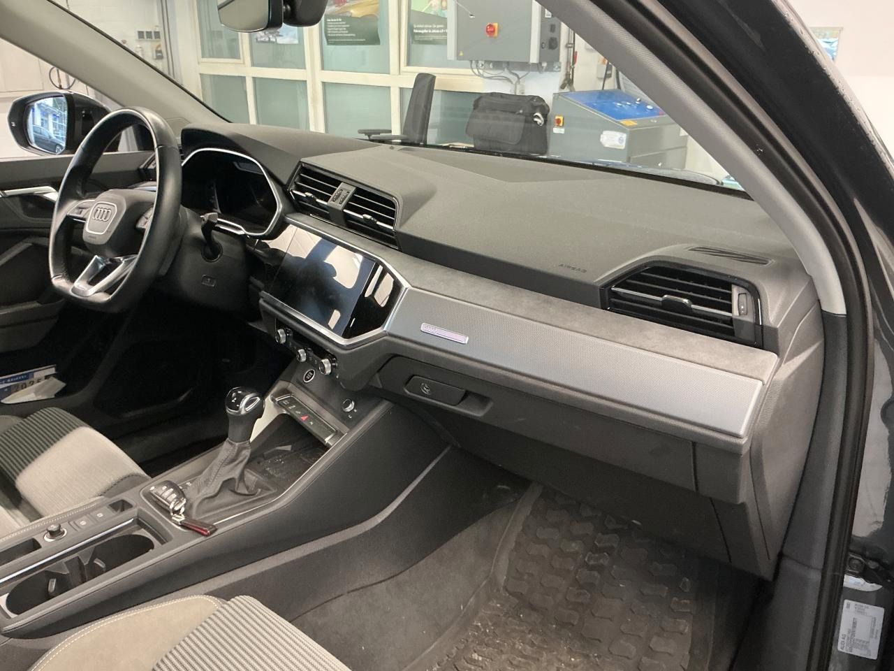 Fahrzeug autohaus mense Fahrzeugabbildung Audi Q3 45 TFSI e S tronic S-Line Matrix|LED|Navi|PDC