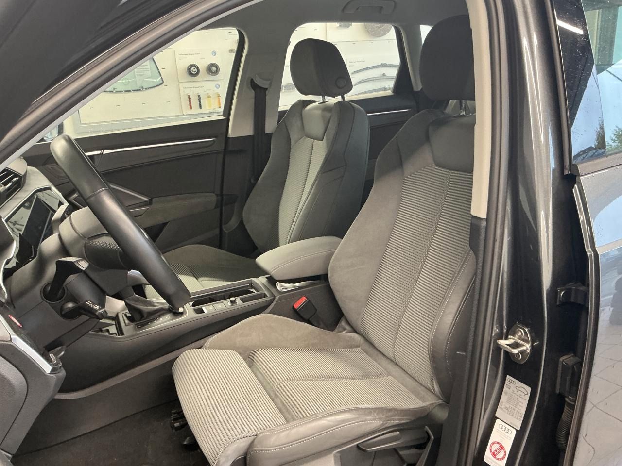 Fahrzeug autohaus mense Fahrzeugabbildung Audi Q3 45 TFSI e S tronic S-Line Matrix|LED|Navi|PDC