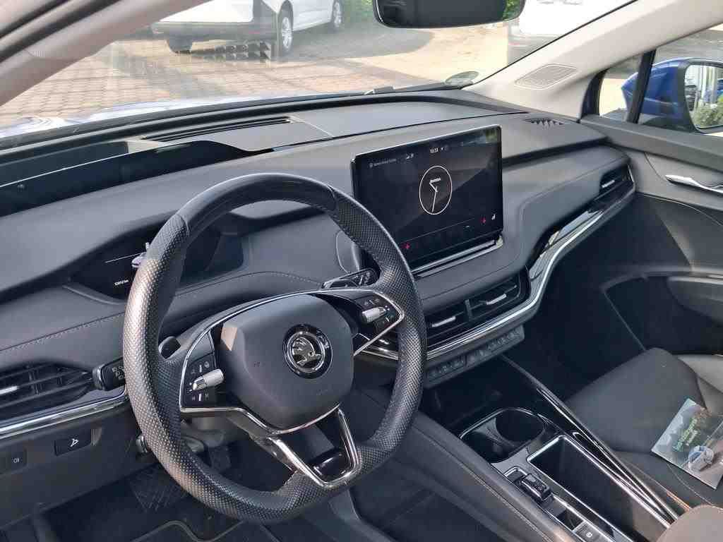 Fahrzeugabbildung SKODA Enyaq 80 Suite HUD|ACC|LED|Navi|VirtualCP|Kamera
