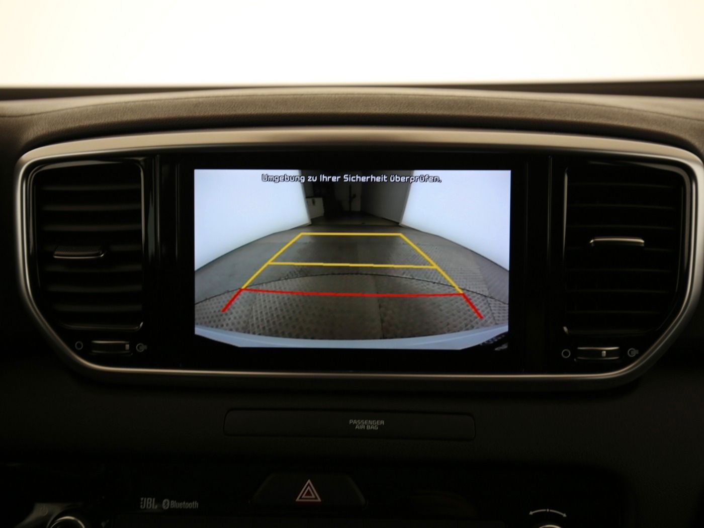 Fahrzeugabbildung Kia Sportage 1.6 T-GDI Automatik Black 4xSHZG|Navi