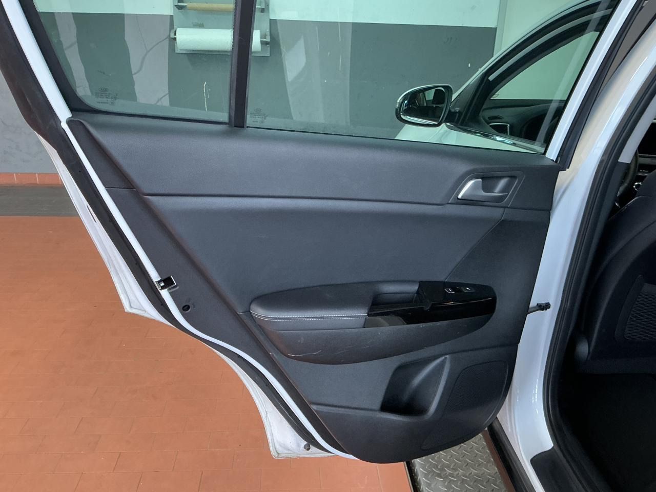 Fahrzeug autohaus mense Fahrzeugabbildung Kia Sportage 1.6 T-GDI Automatik Vision 4xSHZG|Navi